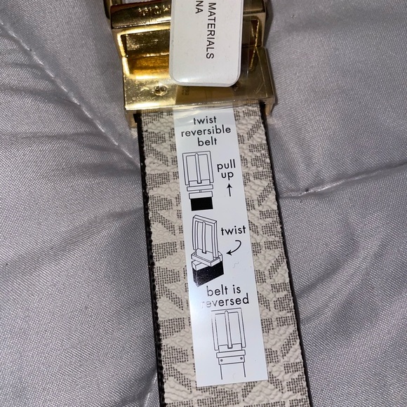 NWT Michael Kors Twist Reversible Belt 2 in 1 - Picture 8 of 9